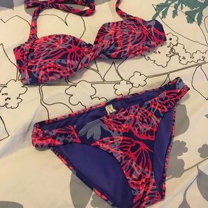 American Eagle Twisted Bandeau Bikini Set